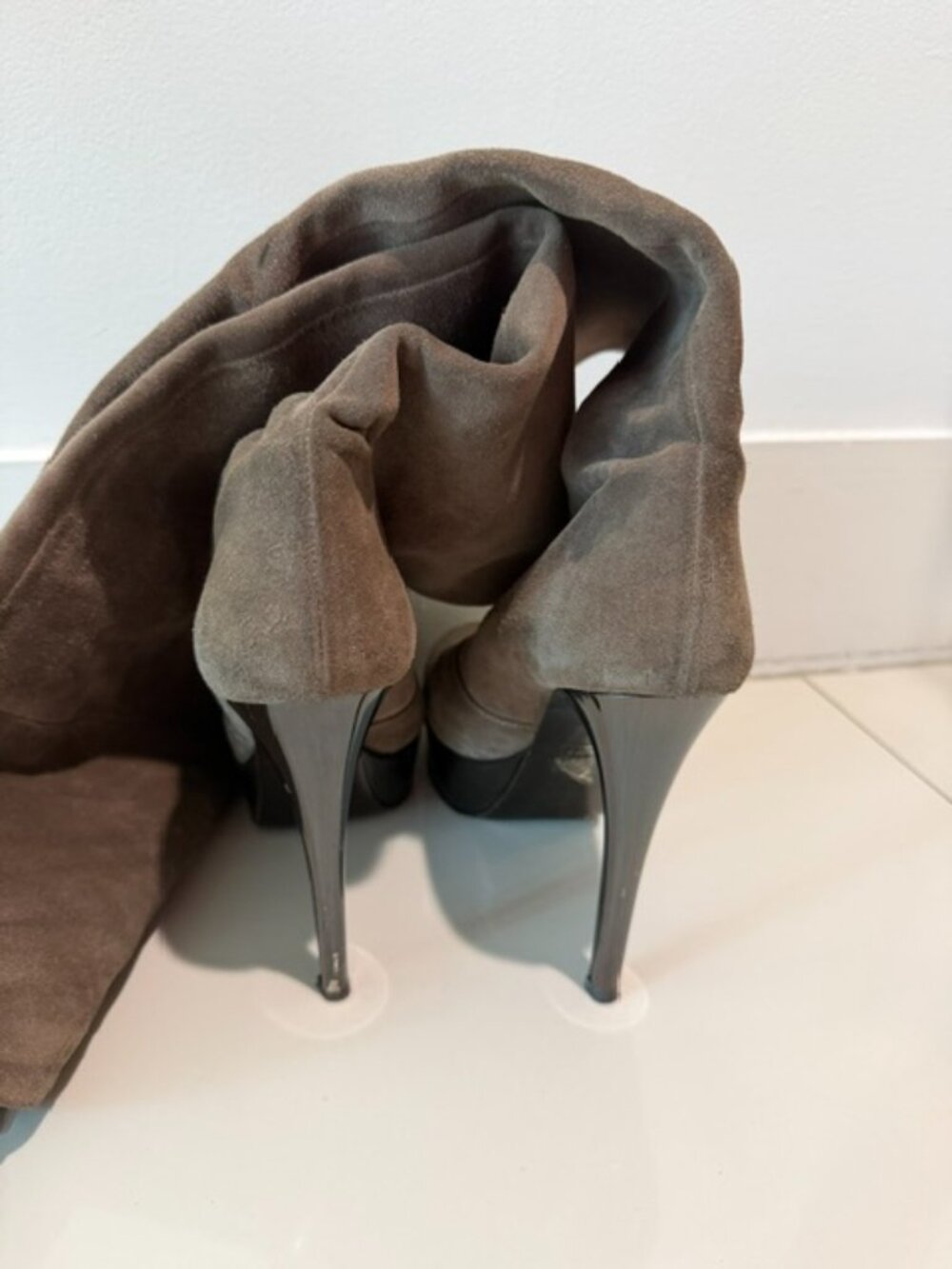 Giuseppe Zanotti over the knee suede boots - Picture 5 of 7